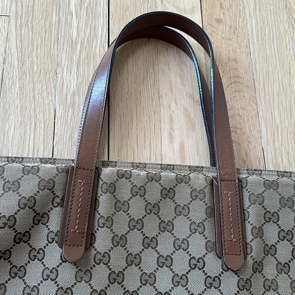 Large Gucci Tote - Picture 6 of 16